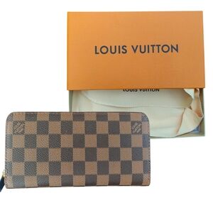 Source Unknown Brown Checkered Zip Wallet with Gold Hardware